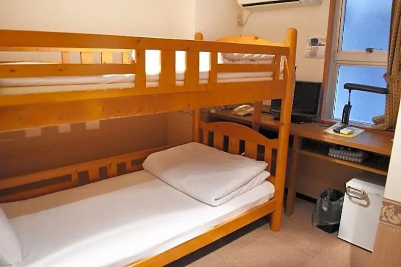 Stayto Tokió 2*,  Japán